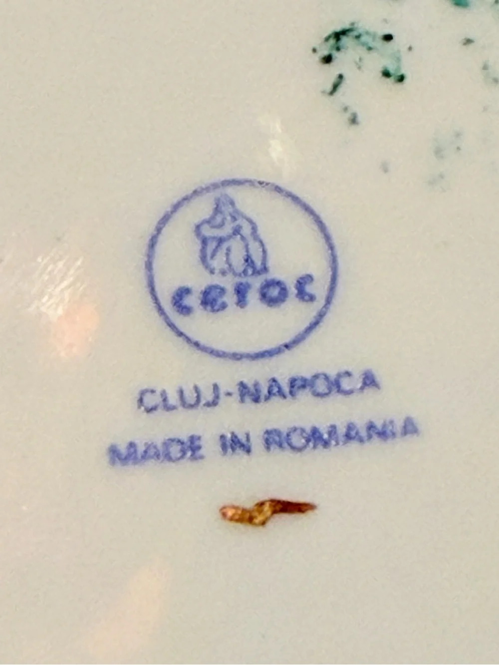 Ceroc Cluj-Napoca porcelain set from Romania blue onion pattern w/ gold trim